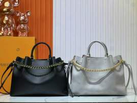 Picture of Louis Vuitton Handbags _SKUfw190936800fw